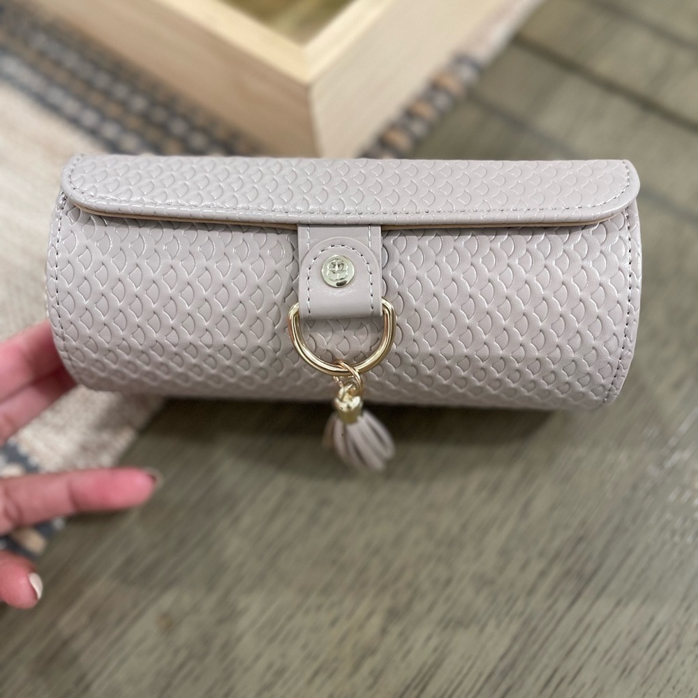 Vlando Compact Jewlery Box